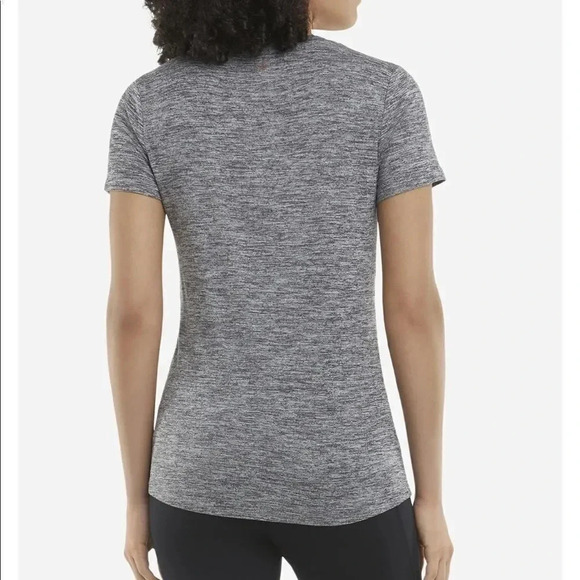 Essential vneck marbled tshirt  - Picture 2 of 11